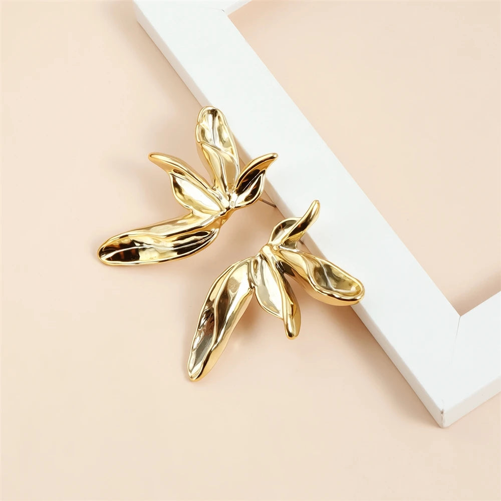 European and American Style Bold Dainty Luxury Drop Earrings for Girls Elegant Glamorous Jewelry for Women Ladies Accessories