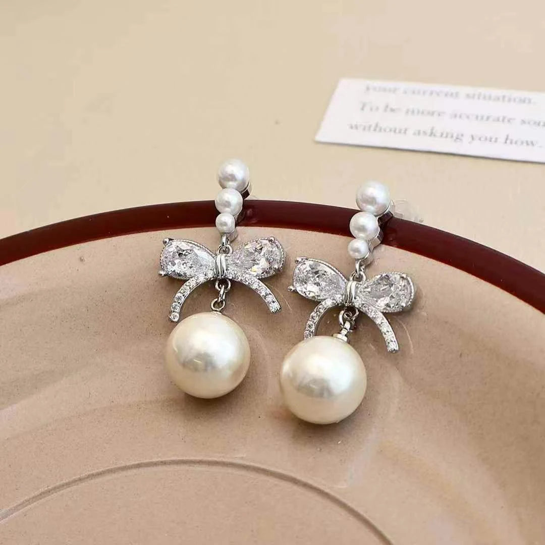 Ladies Imitation Pearl Bow Flower Decorative Small Drop Earring Fashion Elegant Glamorous High Quality Daily Jewelry Accessories