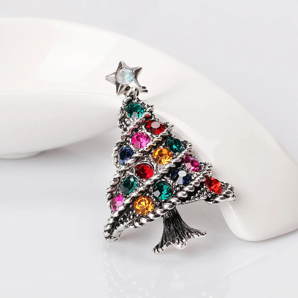 Fashion Glitter Sparkle Rhinestone Christmas Tree Trendy Brooches for Girls Sweet Elegant Dainty Glamorous Jewelry for Women