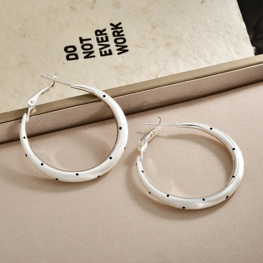 Korean Women's Hoop Earrings Solid Color Circle Polka Dot Brushed Earrings High-end Minimalist Chic Style Elegent Earring Bulk