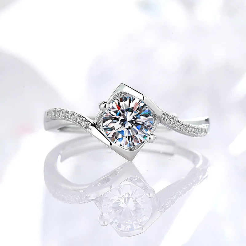 Round Moissanite Rings Classic Six-prong Women's Custom Geometric Ring for Engagement Party Live Streaming Supply Accessory Bulk