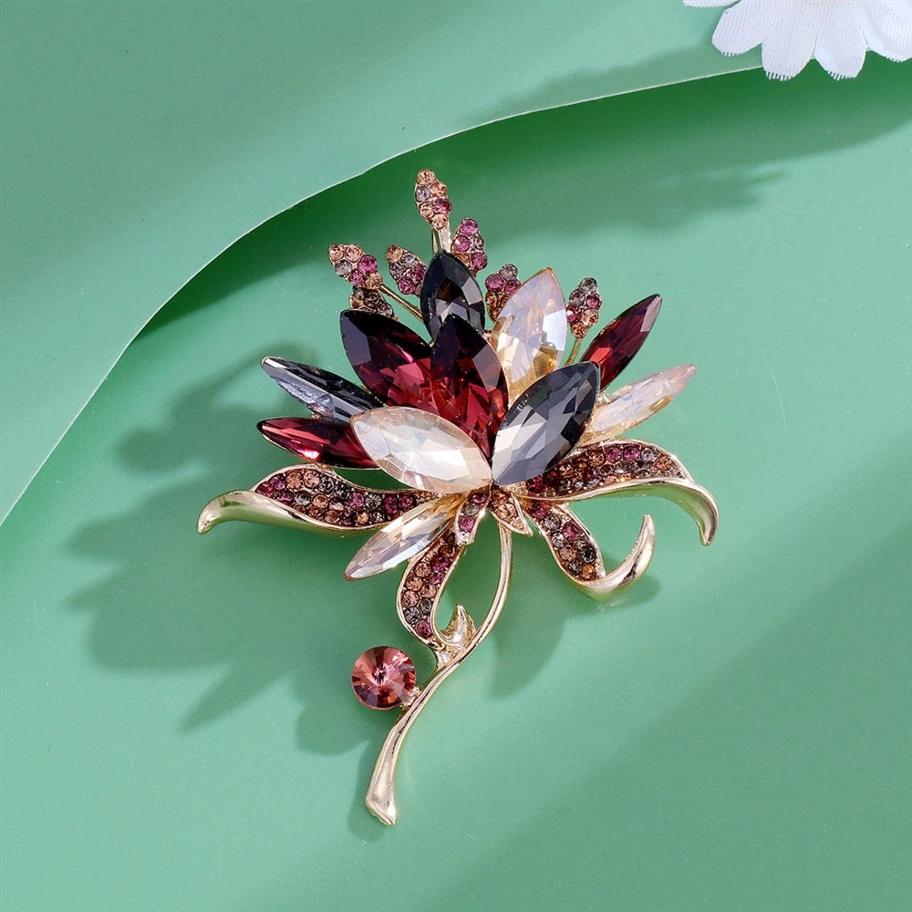 Fashion Vintage Glitter Sparkle Retro Flowers Floral Brooches for Girls Elegant Pins Jewelry for Women Ladies Accessories