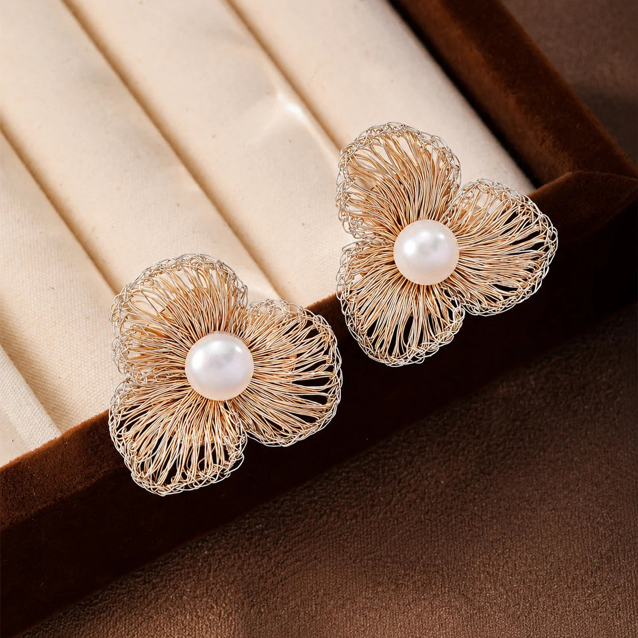 Fashion Copper Wire Crochet Flower Artisan Work Stud Earrings for Girls Sweet Jewelry for Women Ladies Wholesale China Factory