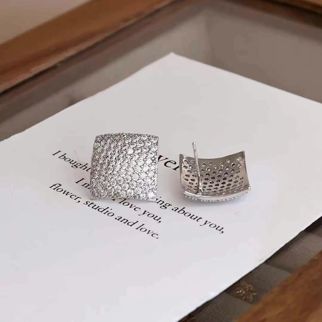 Women Square Shape Letter Small Mini Stud Earring Fashion Chic Sparking Bulk Order Jewelry Accessories for Female Causal Street