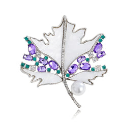 Fashion Leafs Maple Sweet Elegant Brooches for Girls Trendy Stylish Jewelry for Women Ladies Accessories Wholesale New Design