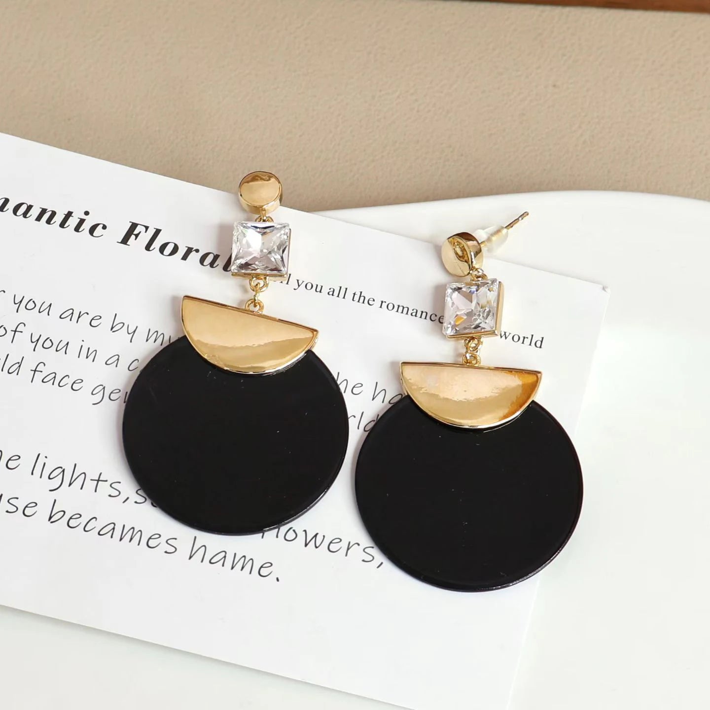 Fashion Sweet Cute Ping Pong Drop Earrings for Girls ELegant Kawaii Trendy Stylish Jewelry for Women Ladies Accessories Bold