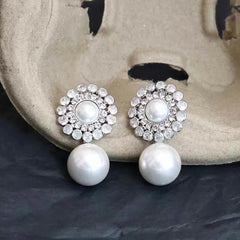 Women Hot Sale New Design Imitation Pearl Rhinestone Medium Drop Earring Glitter Trendy Charms Bulk Jewelry Accessory for Daily