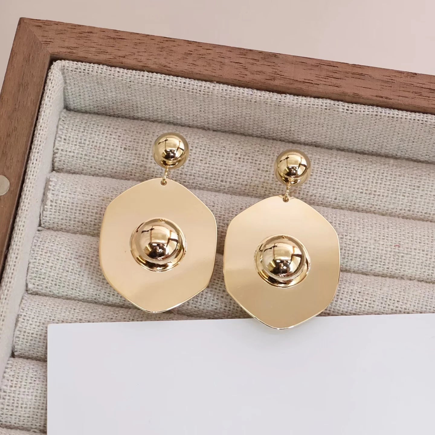 Fashion Trendy Heart Shaped Simple Drop Earrings for Girls Elegant Glamorous Jewelry for Women Ladies Accessories Wholesale