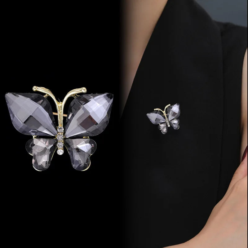 Fashion Glitter Rhinestone Sweet Butterfly Brooches for Girls Sweet Sparking Luxury Pins Jewelry for Women Ladies Accessories