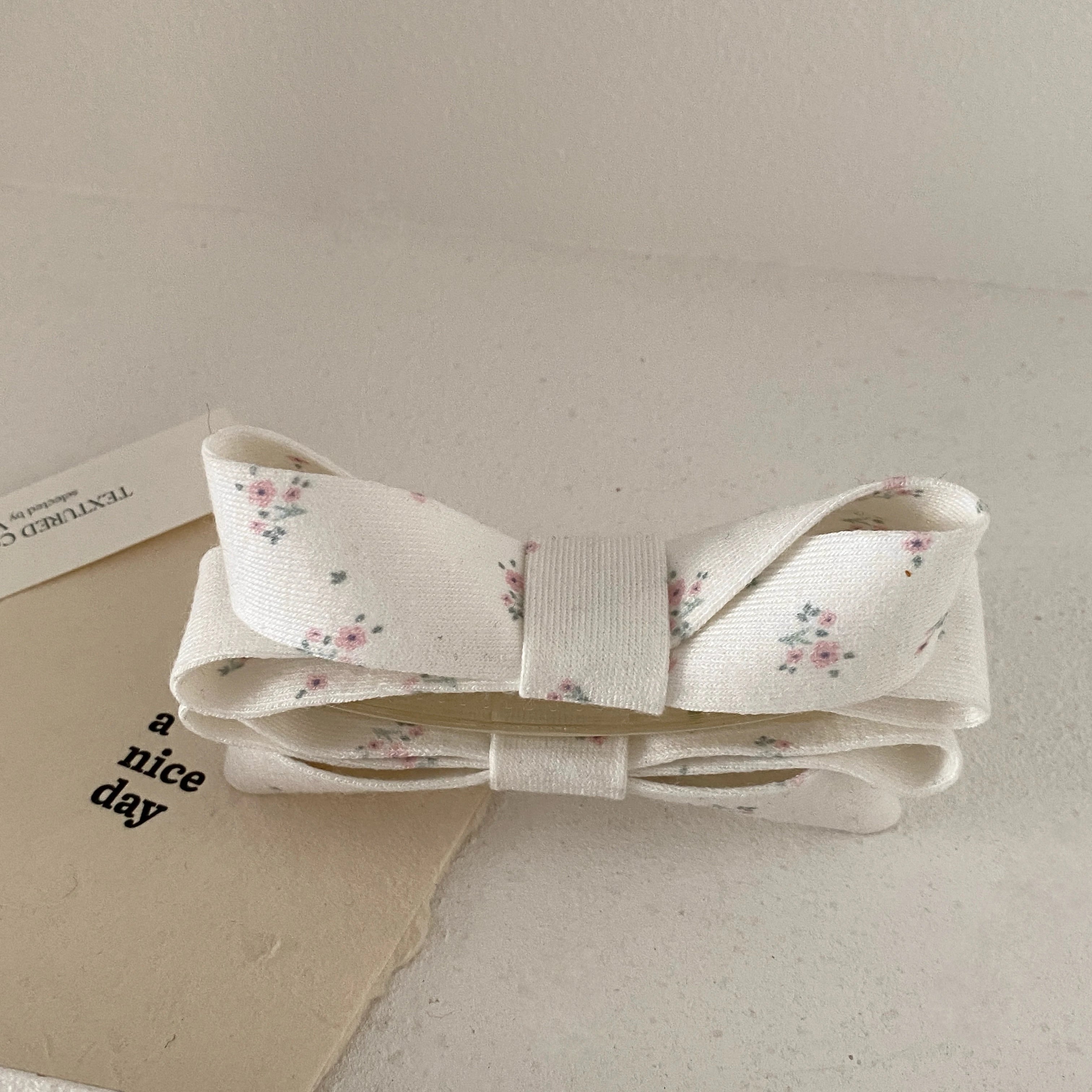 Women White Banana Claw Clips Elegant Sweet Bowknot Fuzzy Little Ball Flower Claw Clips for Girl Bulk Winter Hair Accessories