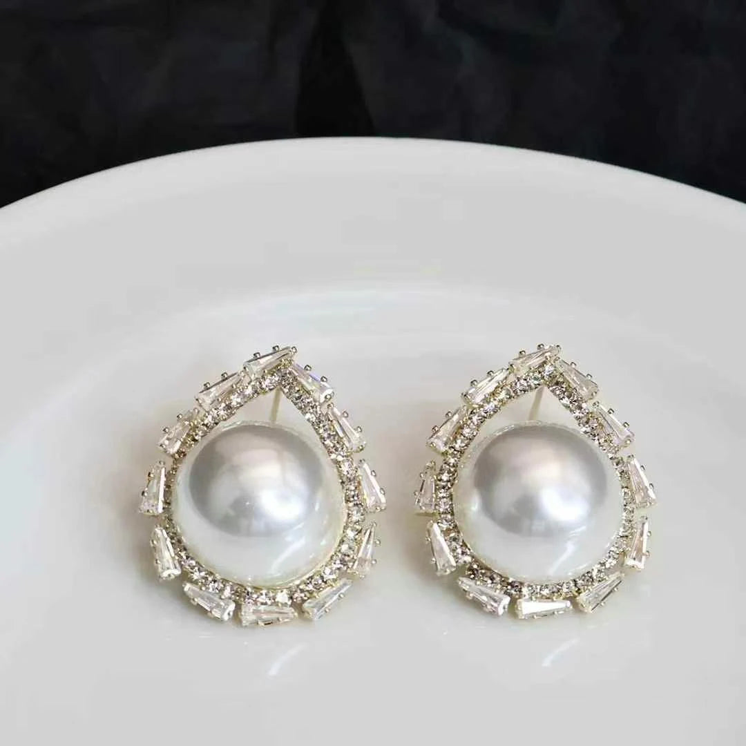 Fashion Tassel Imitation Pearl Elegant Sweet Drop Earrings for Girls Glamorous Art Deco Jewelry for Women Ladies Accessories