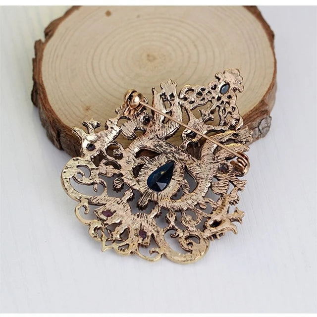 Fashion Glamorous Dainty Rhinestone Glitter Brooches for Girls Elegant Graceful Pins Jewelry for Women Ladies Accessories
