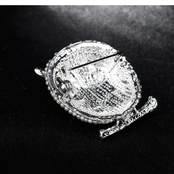 Fashion Luxury Imitation Pearl Owl Sweet Brooches for Girls Elegant Glamorous Charms Pins Jewelry for Women Ladies Accessories
