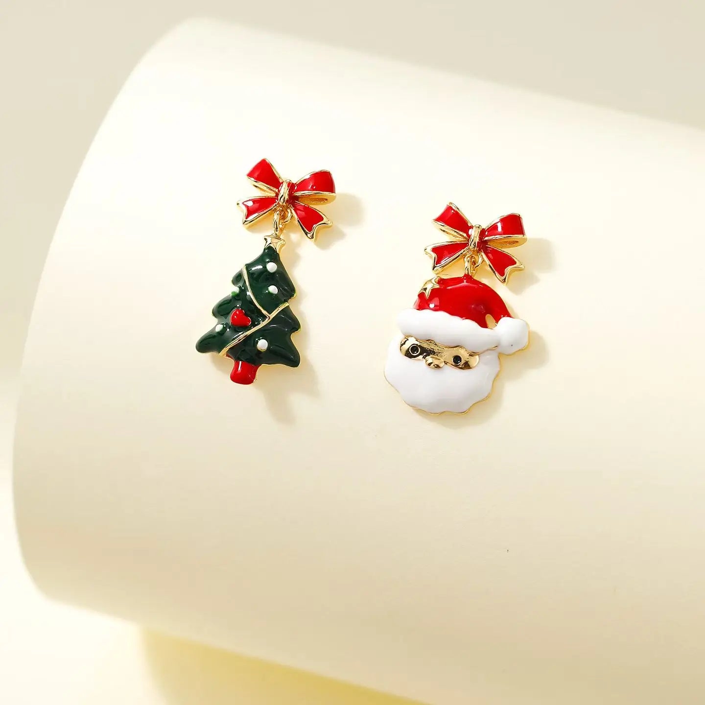 Women Christmas Festival Style Bell Father Christmas Small Stud Earring Fashion Chic Cute Wholesale Jewelry Accessory for Daily