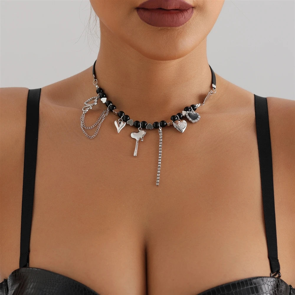 Fashion Sweet Heart Shaped Beads Necklaces for Girls Elegant Spicy Glamorous Jewelry for Women Ladies Choker Accessories Female
