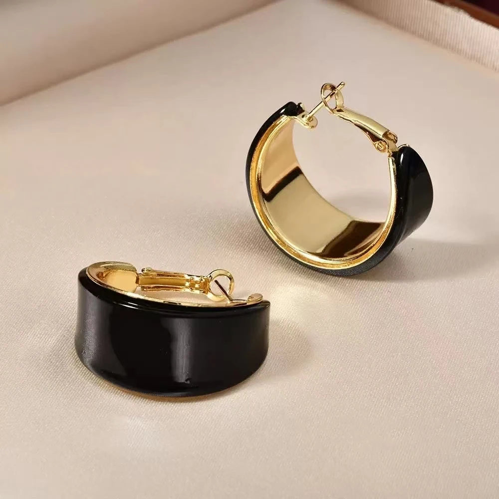 Fashion Trendy Simple Minimalistic Hoop Earrings for Girls Art Deco Charms Designers Jewelry for Women Ladies Accessories Chic