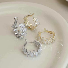 Fashion Simple Glitter Dainty Hoop Earrings for Girls Elegant Sweet Glamorous Stylish Jewelry for Women Ladies Accessories