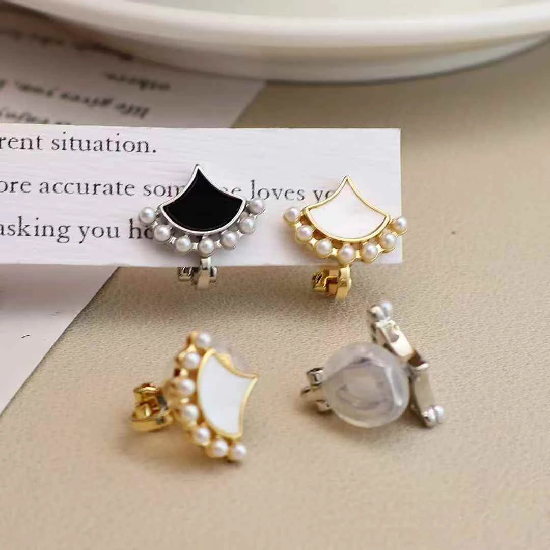 Ladies Irregular Shape Imitation Pearl Mini Clip-on Earring Luxurious Charms Fashion High Quality Bulk Daily Jewelry Accessories