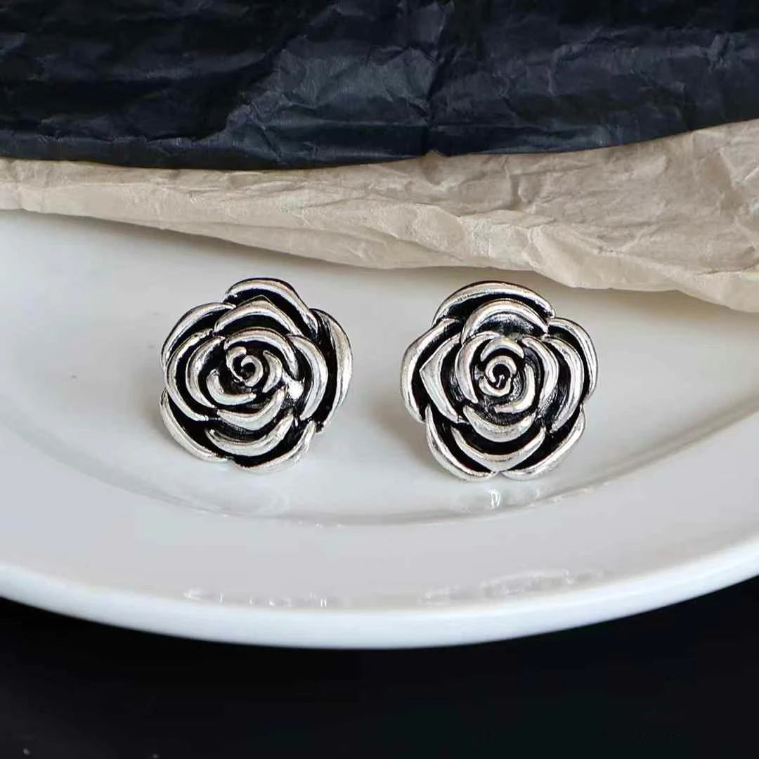 Women Hot Sale Flower Shape Small Mini Punk Fashion Chic Trendy High Quality Bulk Jewelry Accessories for Female Street Causal