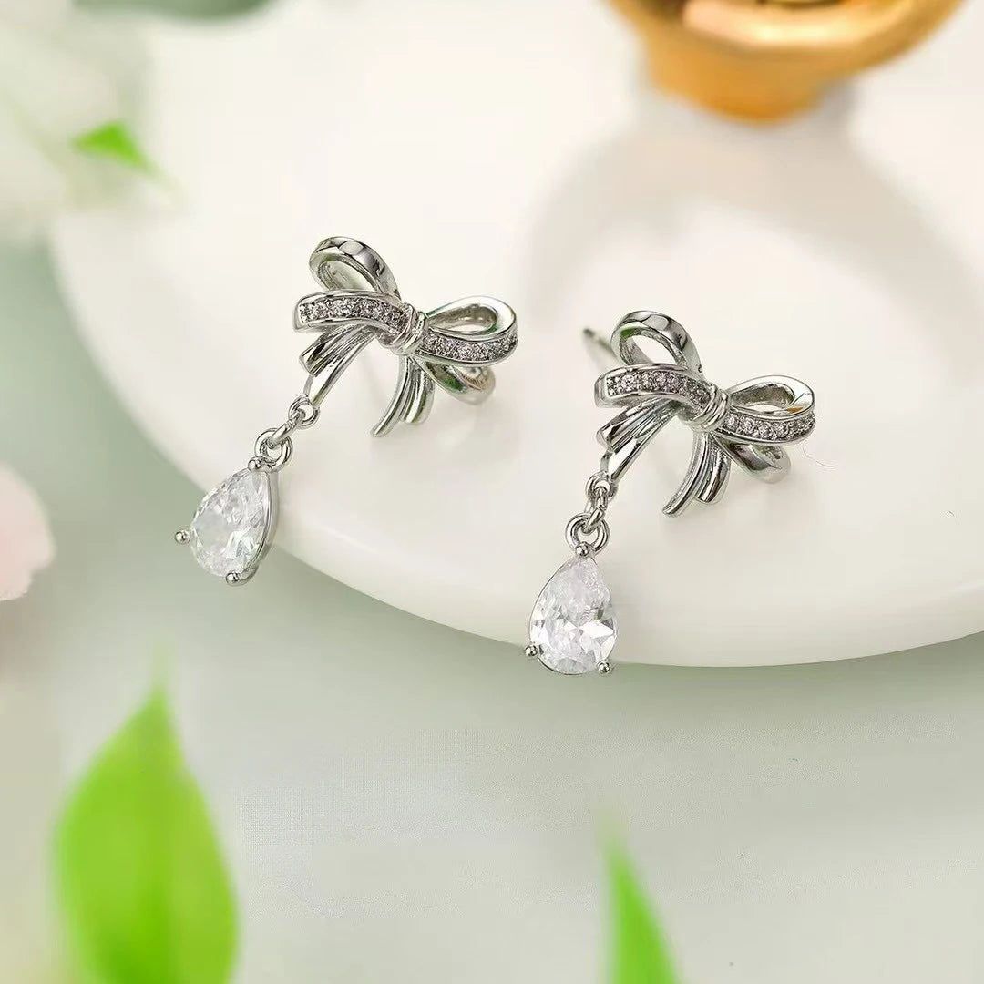 Women Imitation Pearl Bow Butterfly Decorative Drop Earring Fashion Graceful New Design Bulk Jewelry Accessory for Female Causal