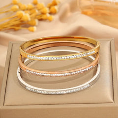 Women's Fashion Glitter Bangles Stainless Steel Trendy Zircon Bracelets Romantic Elegant Jewelry for Gift Accessories Wholesale