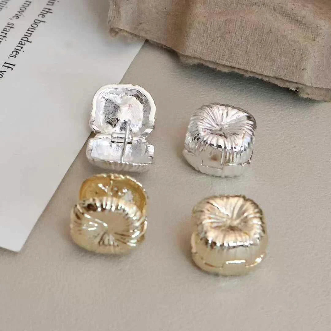 Simple Fashion Chic Minimalistic Stud Earrings for Girls Clip on Elegant Dainty Jewelry for Women Ladies Accessories Wholesale