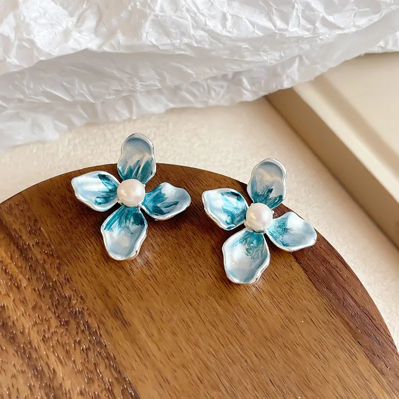 Fashion S925 Silver Freshwater Pearl Flower Stud Earrings for Girls Elegant Copper 18K Gold Plated Jewelry for Women Ladies