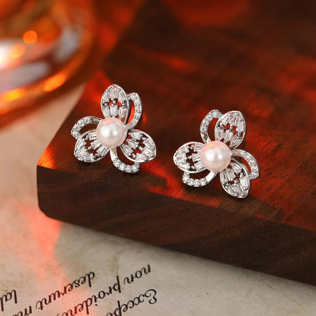 Women Butterfly Flower Grape Shape Mini Stud Earring Fashion Glitter Sparking Bulk Order Jewelry Accessory for Female Daily Use