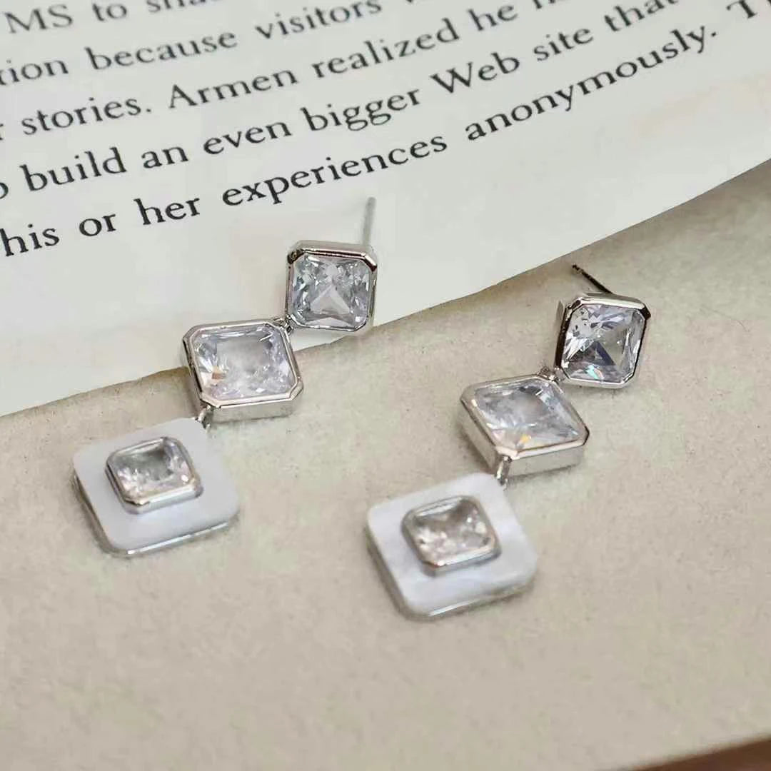 Ladies Square Butterfly Decorative New Design Drop Earring Fashion Glitter Sparking Chic Charms Bulk Jewelry Accessory for Daily