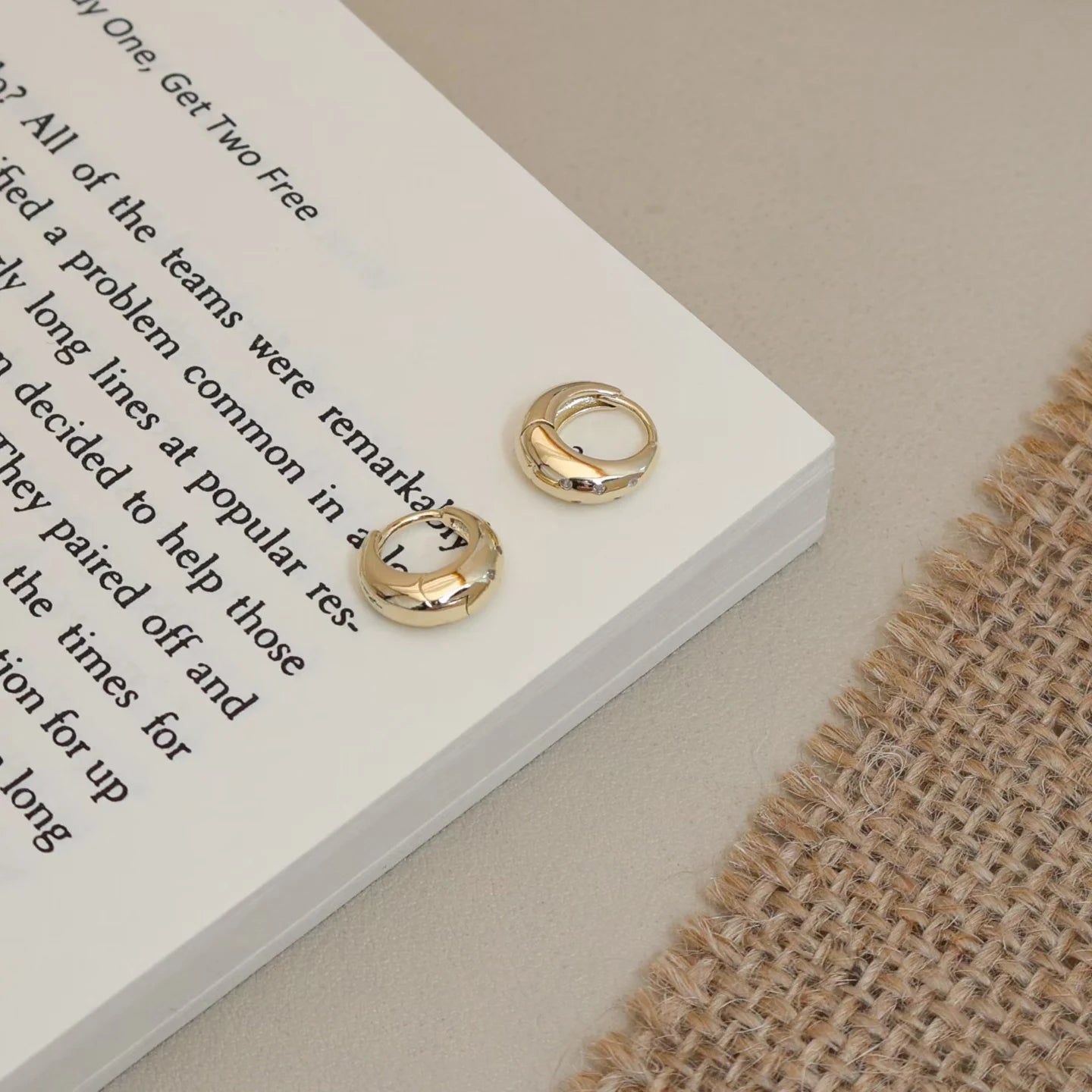 Women Hot Sale Mini Hoop Earring Fashion Charms Dainty Luxurious High Quality Bulk Jewelry Accessories for Female Daily Office