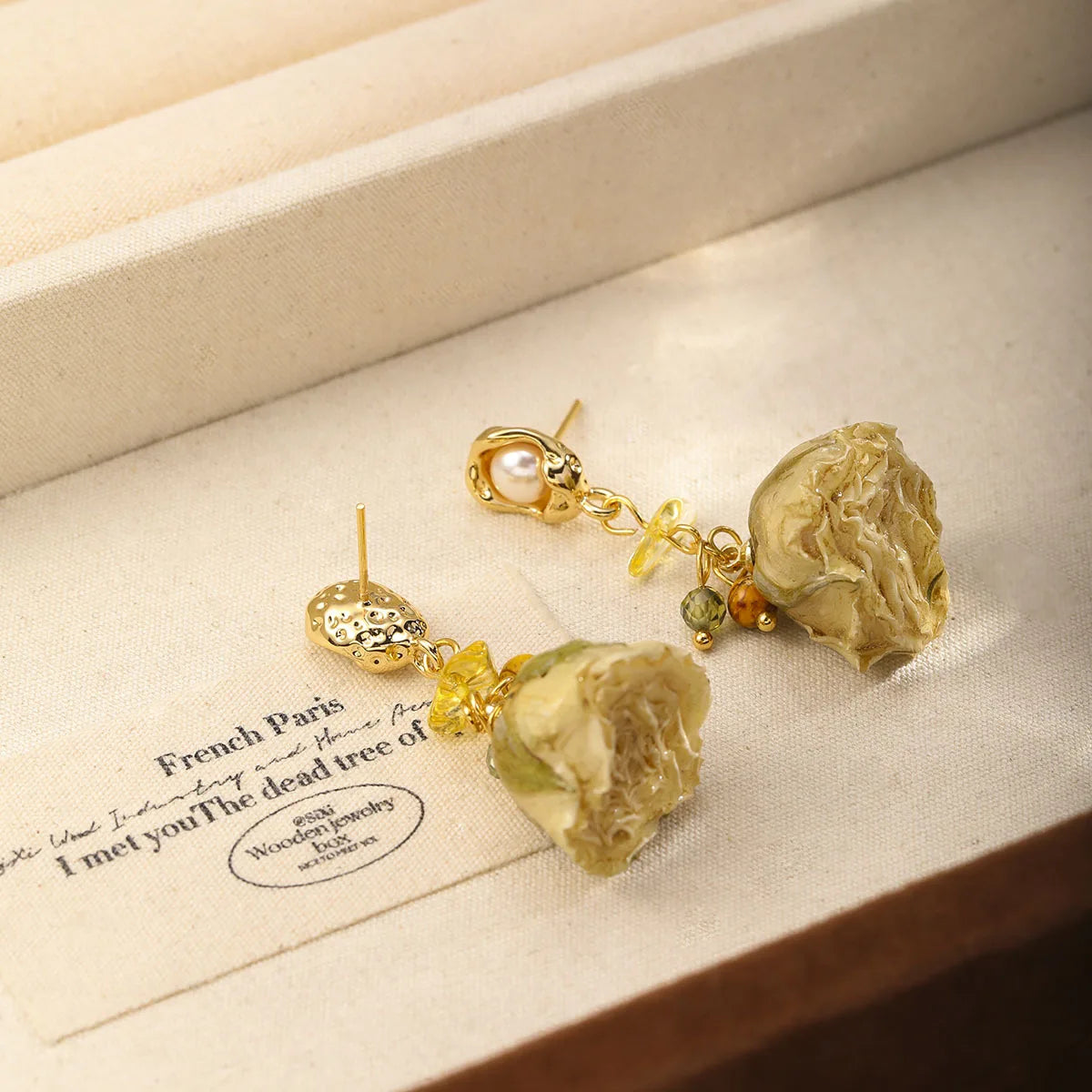 Fashion Vintage Dried Flowers Drop Earrings for Girls Elegant Luxury Jewelry for Women Ladies Wholesale China Factory Bulk