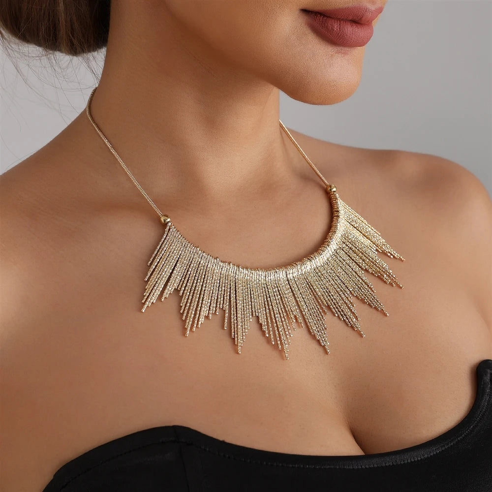 Fashion Luxury Sweet Elegant Spicy Necklaces for Girls Tassel Trendy Alloy Glitter Jewelry for Women Lady Accessories Wholesale