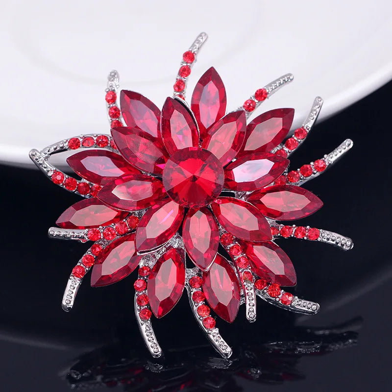 Fashion Glitter Sparkle Flowers Floral Brooches Sweet Elegant Vintage Retro Luxury Jewelry for Women Ladies Accessories Chic