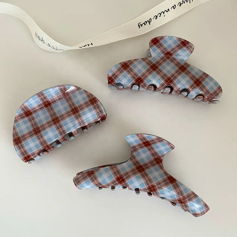 Women Fashion Classic Plaid Hair Claw Clips for Girls Elegant Sweet Simple Hair Accessories for Ladies Chinese Suppliers Chic