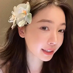 Brand New Chic Alligator Hair Clips Sweet Flower Hair Accessories for Women and Girls Stylish Fabric and Alloy Party-Friendly