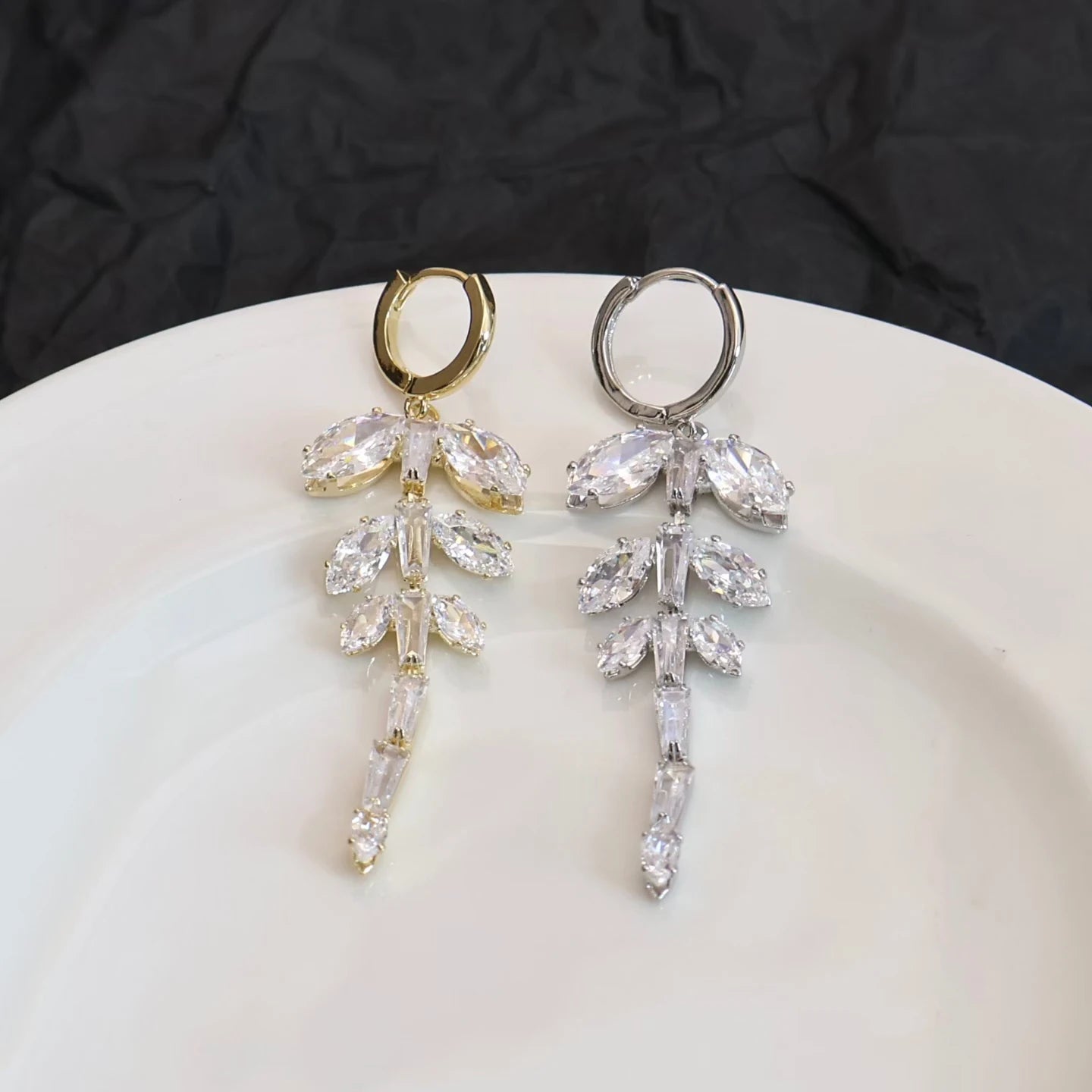 Fashion Elegant Tassel Butterfly Glitter Luxury Drop Earrings for Girls Sweet Glamorous Jewelry for Women Ladies Accessories