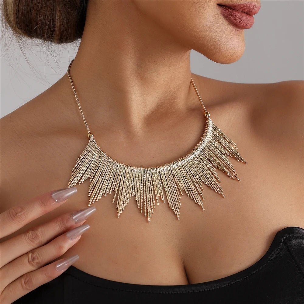 Fashion Luxury Sweet Elegant Spicy Necklaces for Girls Tassel Trendy Alloy Glitter Jewelry for Women Lady Accessories Wholesale