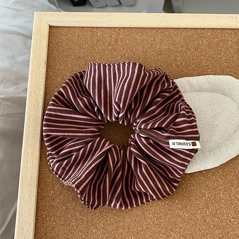 Fashion Trendy Simple Stripe Scrunchies for Girls Minimalistic Hair Ties for Women Ladies Hair Accessories Chinese Supplier