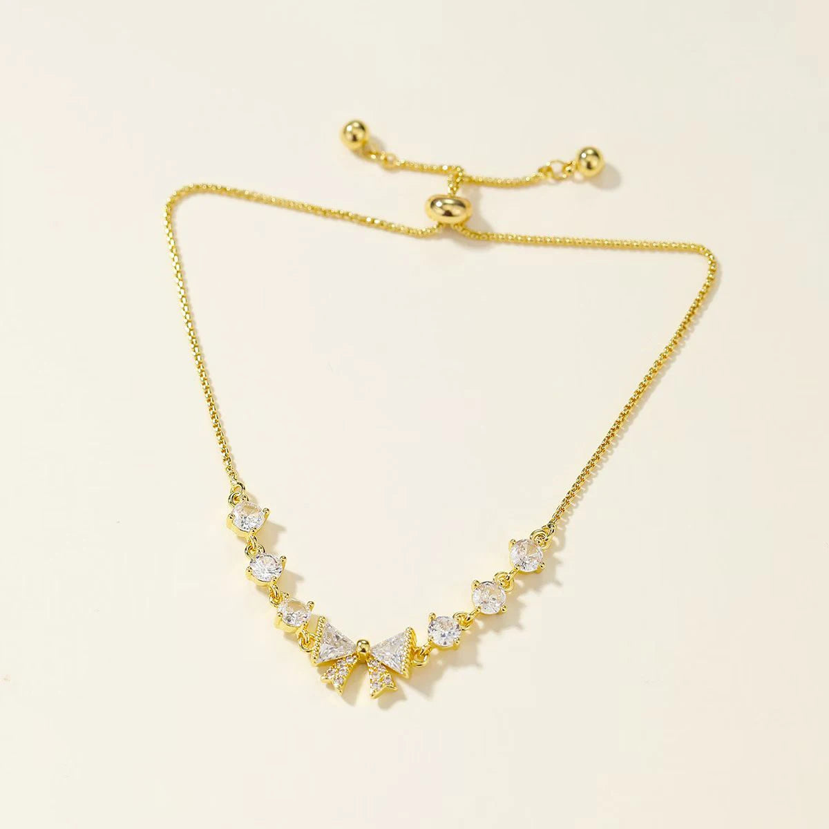 Fashion Flower Butterfly Luxury Sweet Dainty Necklaces for Girls Elegant Charms Jewelry for Women Ladies Accessories Wholesale