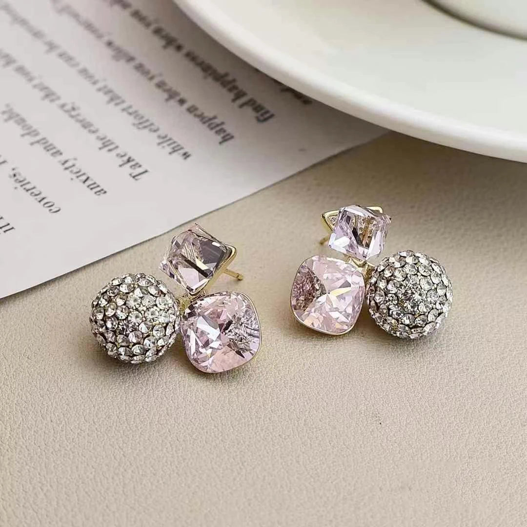 Fashion Glitter Rhinestone Stud Earrings for Girls Glamorous Luxury Jewelry for Women Ladies Accessories Bijuterias Wholesale