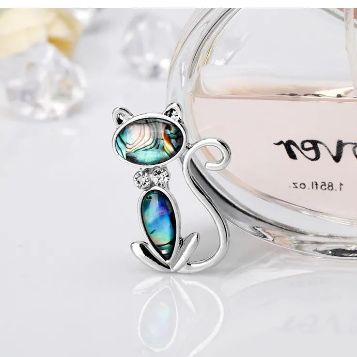 Fashion Sweet Retro Vintage Cat Cute Brooches for Girls Puppy Stylish Pins Jewelry for Women Ladies Accessories Chinese Supplier
