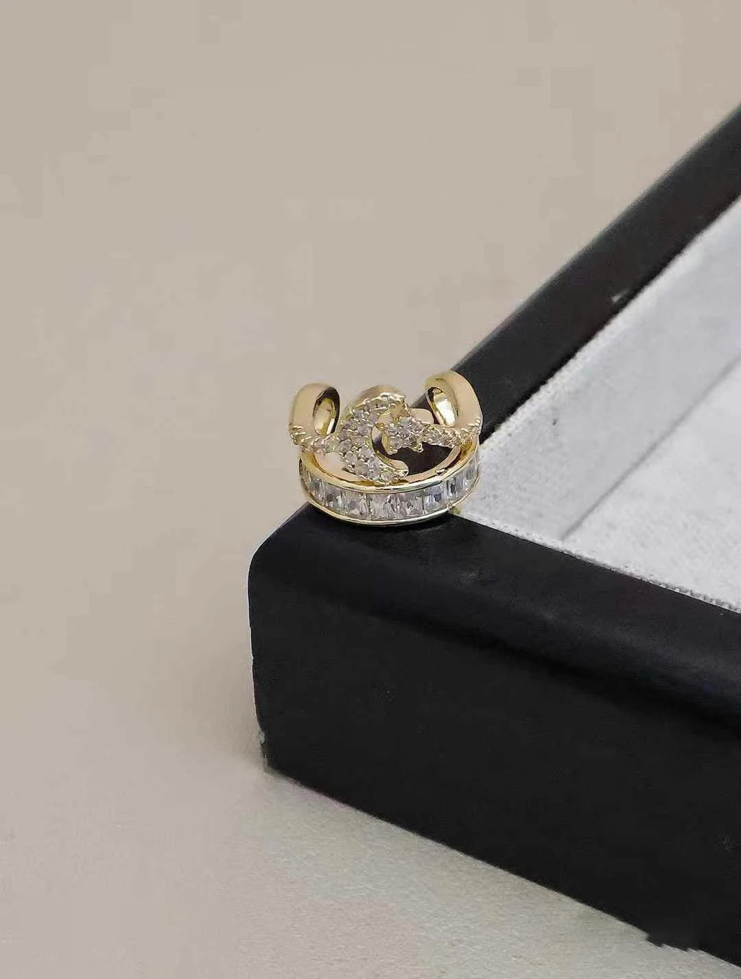 Simple Fashion Trendy Stylisg Eternity Rings for Girls Minimalistic Glamorous Jewelry for Women Ladies Accessories Wholesale