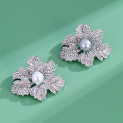 Fashion Flowers Floral Imitation Pearl Sweet Brooches for Girls Elegant Glitter Sparkle Pins Jewelry for Women Ladies Accessory