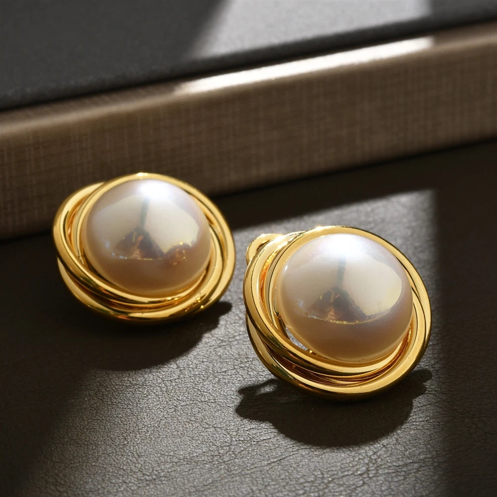 High-end Stud Earrings Retro Court Style Ancora Red Wine Pearl Earrings Elegant Fashion Light Luxury Earrings for Festive Party