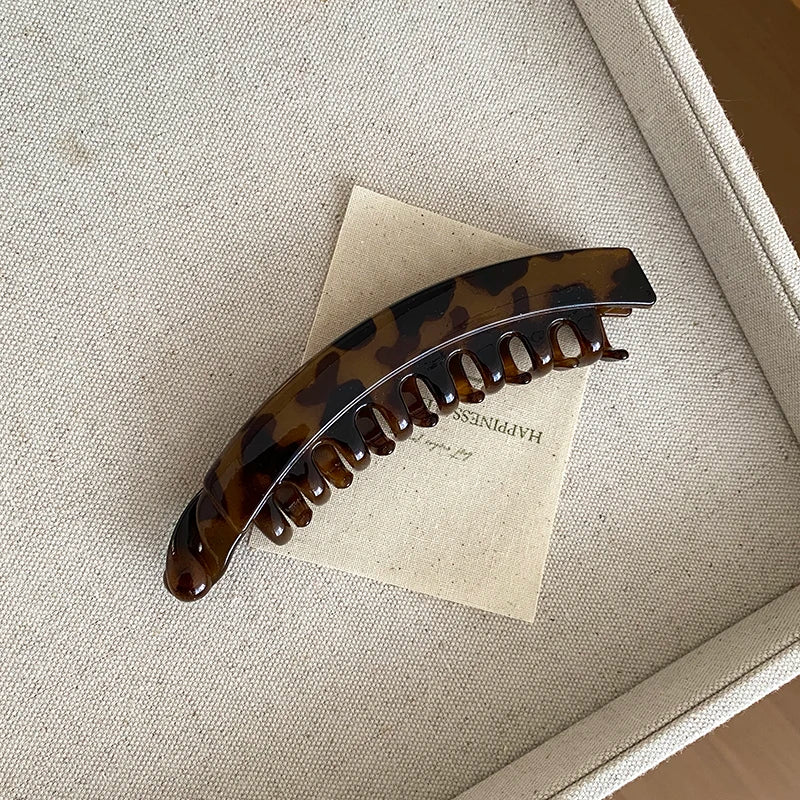 Ladies Autumn Winter Minimalistic Banana Clips Graceful Trendy Stylish Bulk Order in Stock Hair Clips Accessories for Women Use