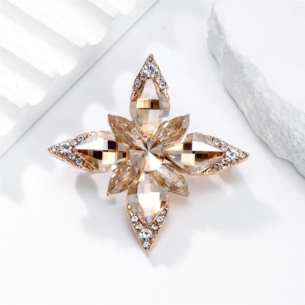 Fashion Glitter Sparkle Sweet Rhinestone Brooches for Girls Elegant Stylish Jewelry for Women Ladies Accessories Wholesale