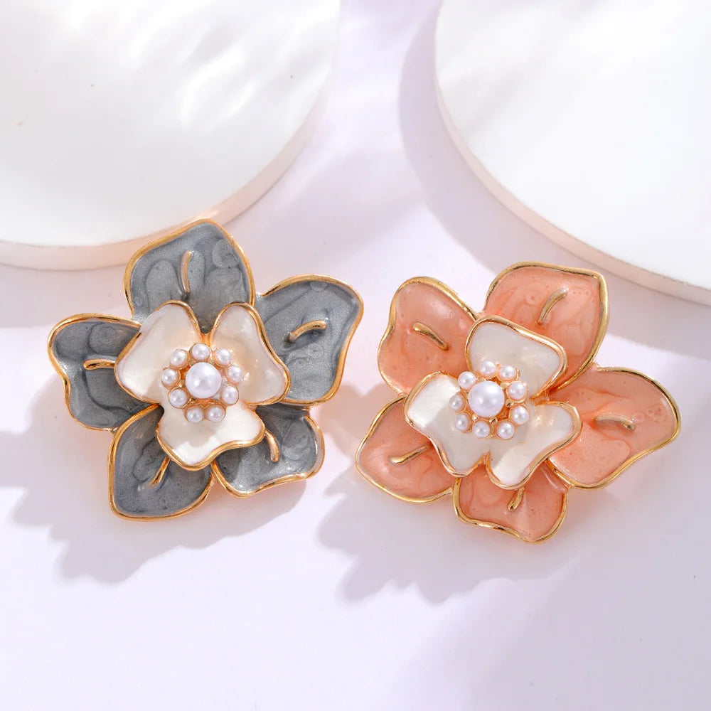 Fashion Flowers Sweet Elegant Imitation Pearl Brooches for Girls Stylish Trendy Pins Jewelry for Women Ladies Accessories