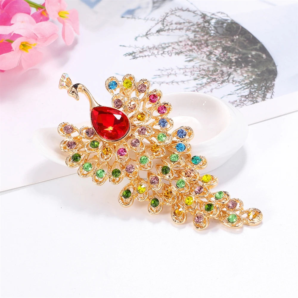 Fashion Glitter Rhinestone Peacock Animals Brooches for Girls Sweet Trendy Pins Jewelry for Women Ladies Accessories Wholesale