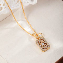 Fashion Cubic Zirconia 18K Gold Plated Necklaces for Girls Simple Glitter Jewelry for Women Ladies Wholesale China Factory