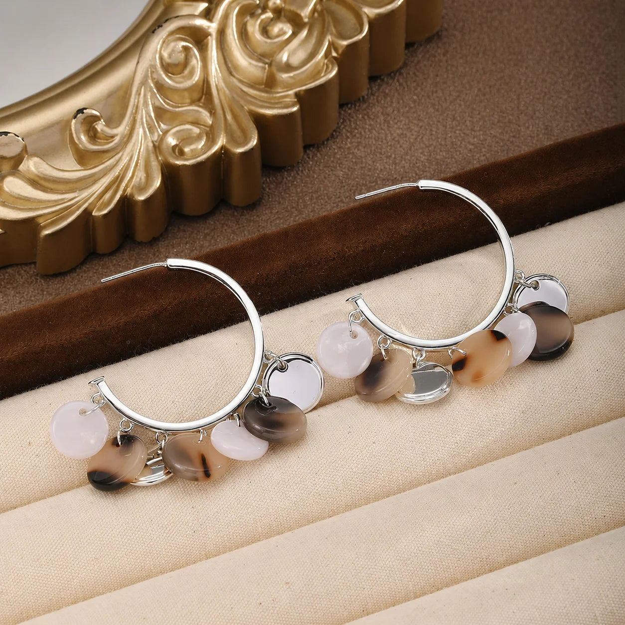 Fashion Classic Simple Copper White K Plated Acrylic Hoop Earrings for Girls Jewelry for Women Ladies Wholesale China Factory